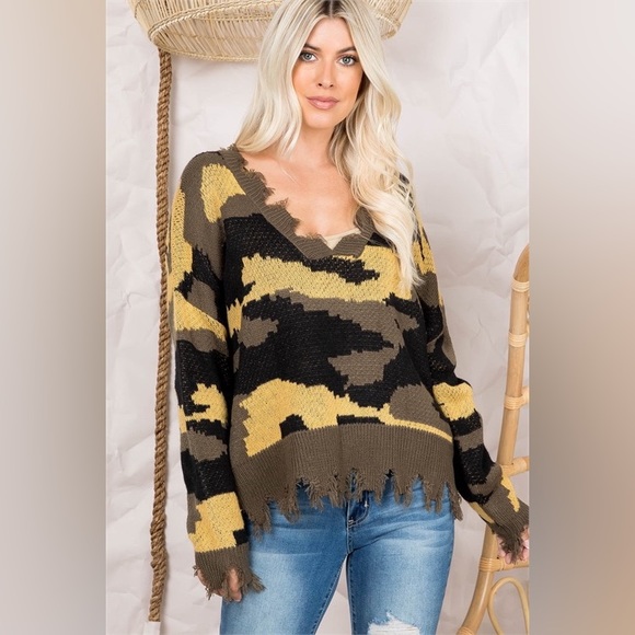 OLIVE MUSTARD BLACK CAMOUFLAGE PRINT LONG SLEEVE FRAYED KNIT SWEATER - Picture 8 of 8